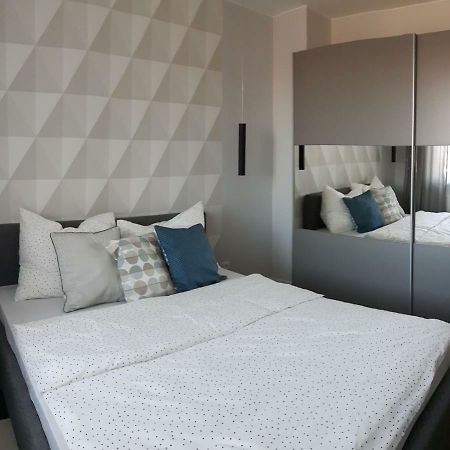 Apartament Jack ミエレツ エクステリア 写真