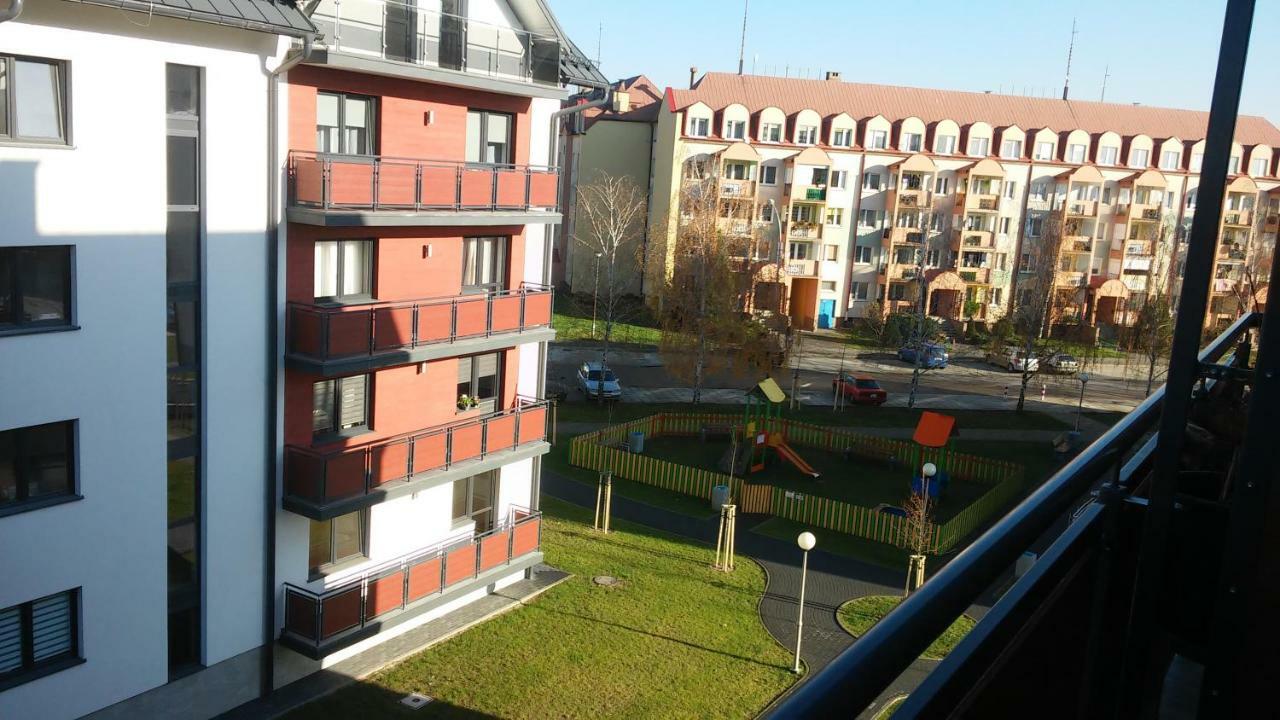 Apartament Jack ミエレツ エクステリア 写真